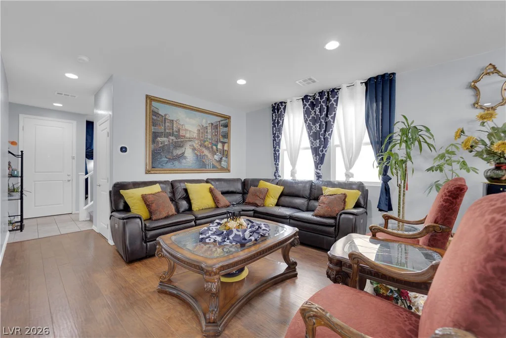 6898 Coral Cloud, Las Vegas, NV 89142