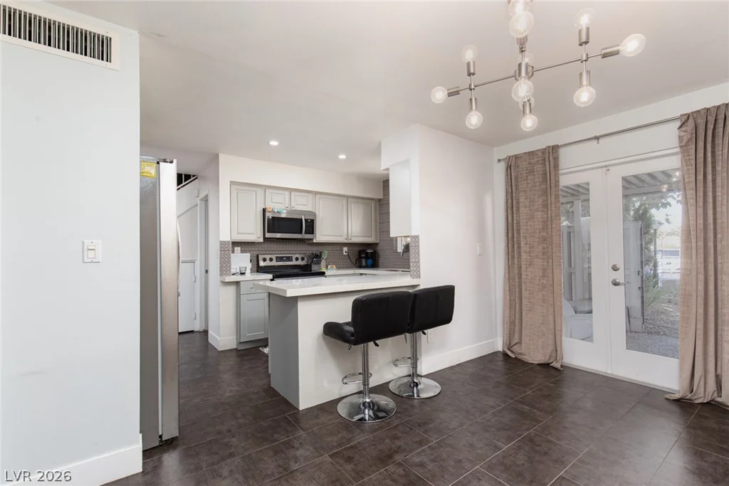 700 Tam O Shanter, Las Vegas, NV 89109