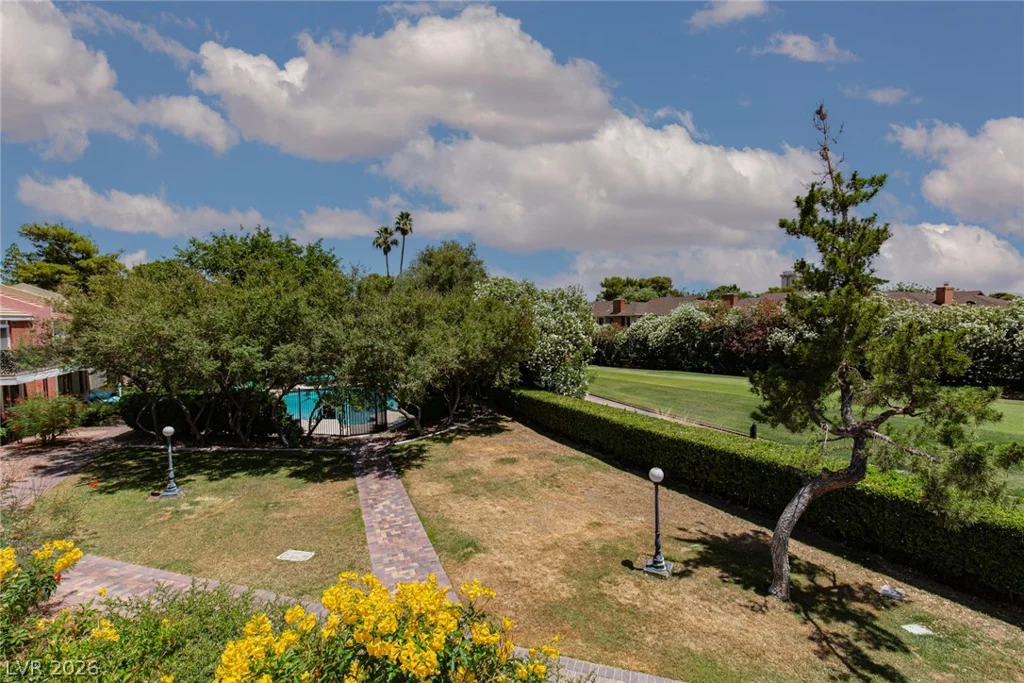 700 Tam O Shanter, Las Vegas, NV 89109
