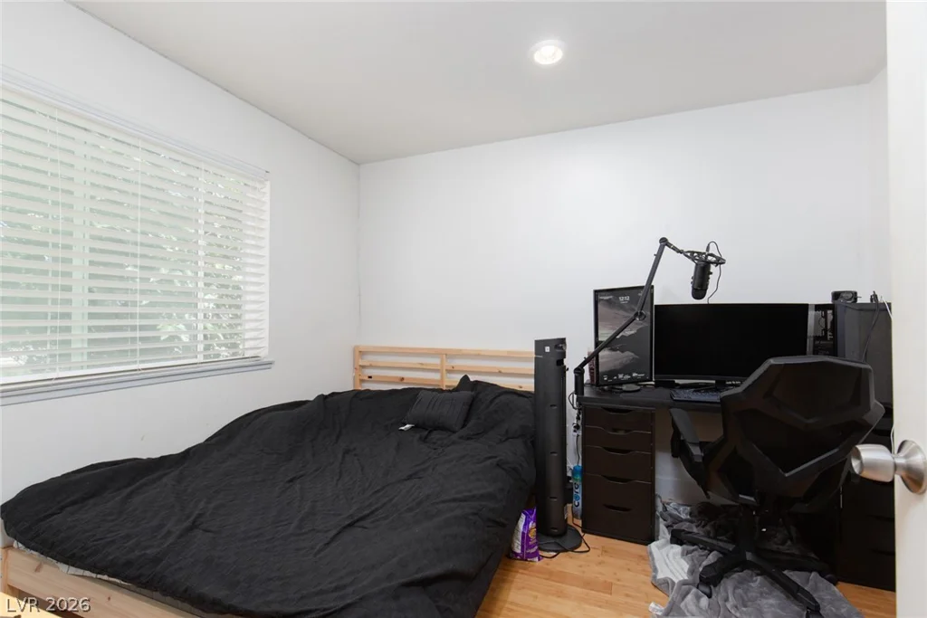 700 Tam O Shanter, Las Vegas, NV 89109