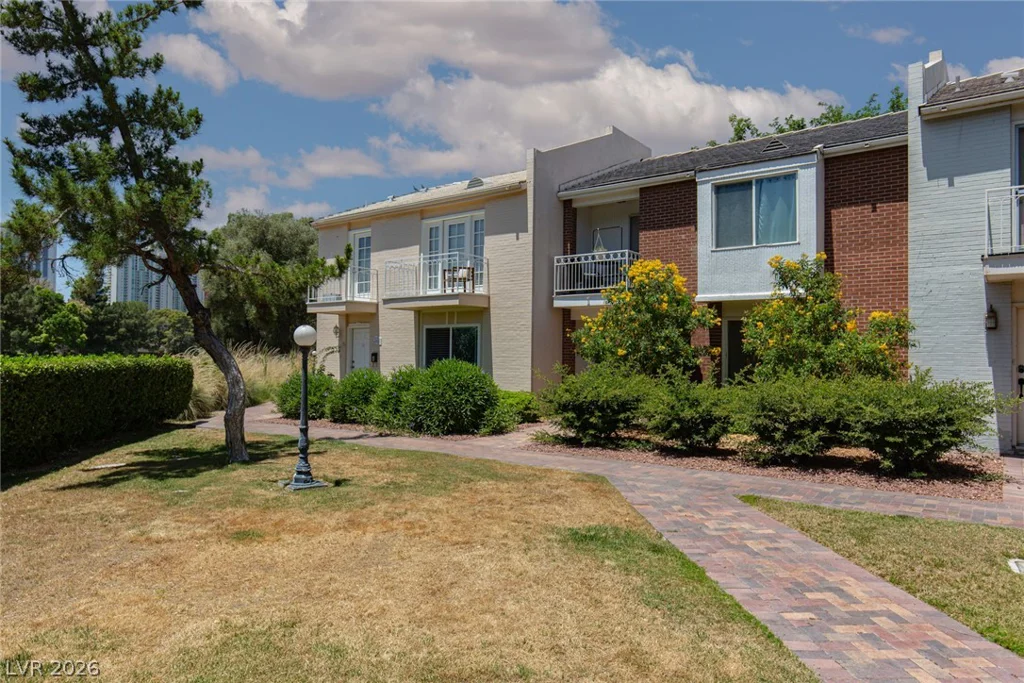 700 Tam O Shanter, Las Vegas, NV 89109