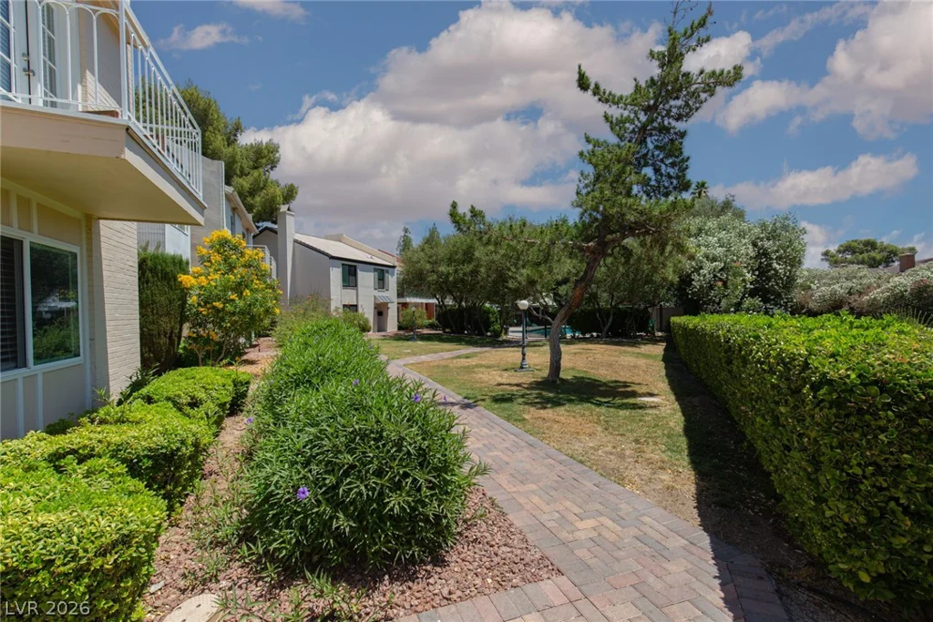 700 Tam O Shanter, Las Vegas, NV 89109