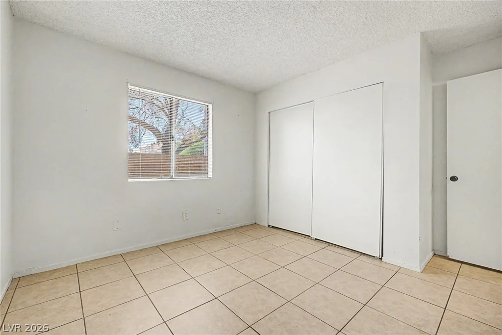 1608 Burningwood, Las Vegas, NV 89108