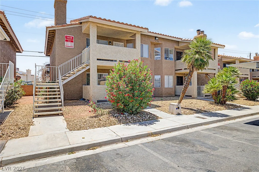1608 Burningwood, Las Vegas, NV 89108