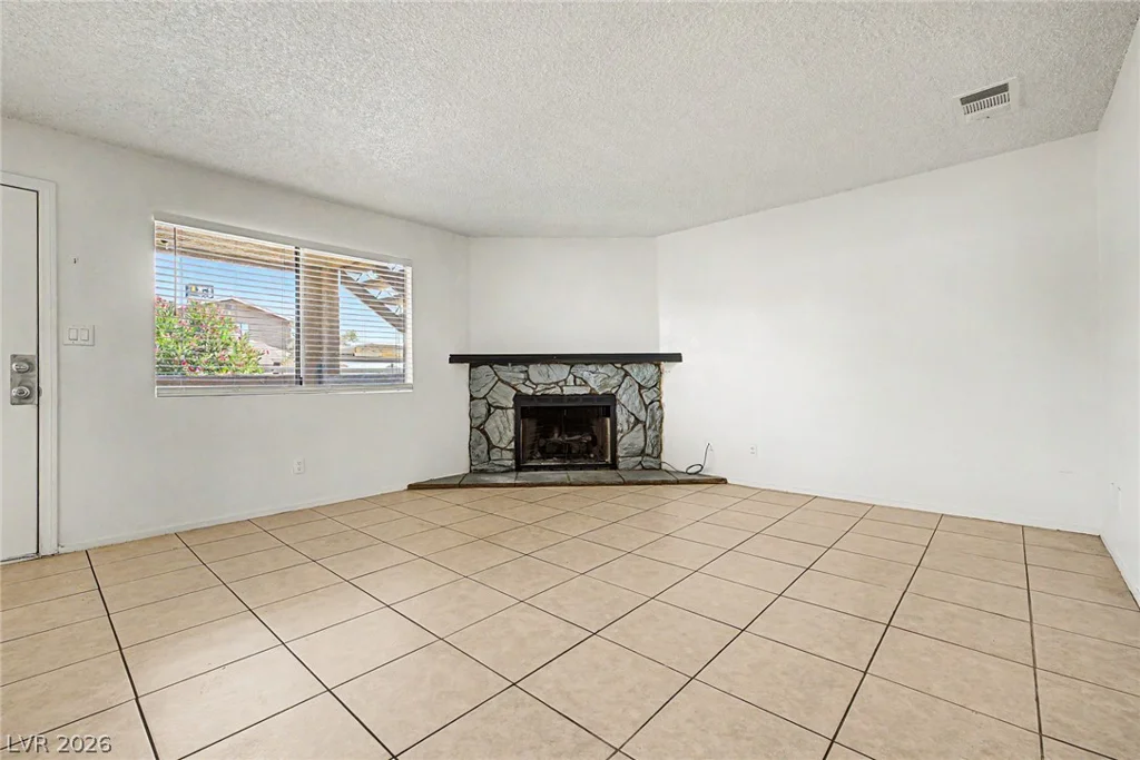 1608 Burningwood, Las Vegas, NV 89108