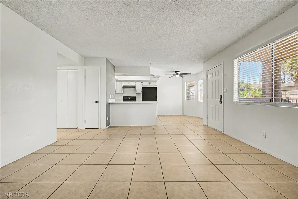 1608 Burningwood, Las Vegas, NV 89108