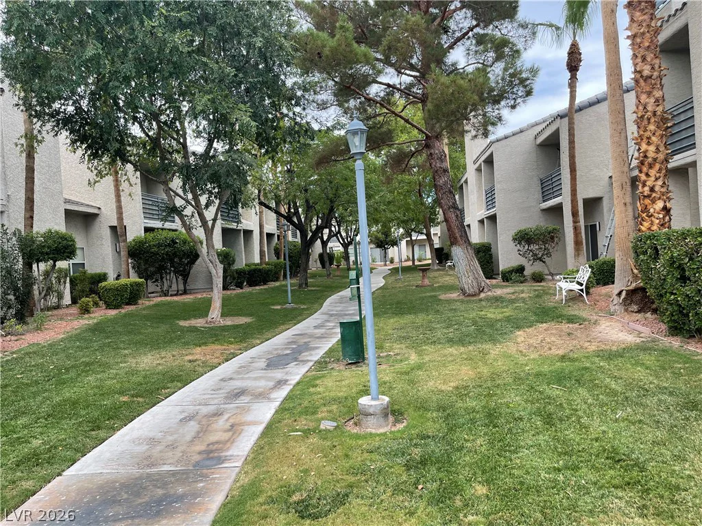 6250 Flamingo, Las Vegas, NV 89103