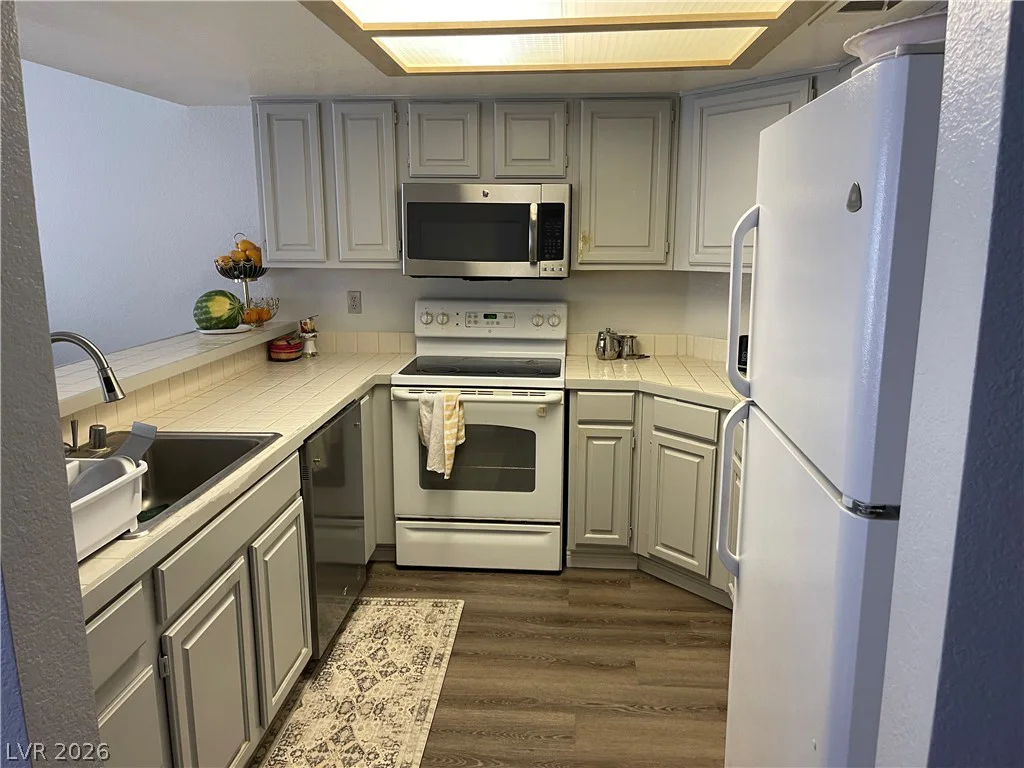 6250 Flamingo, Las Vegas, NV 89103