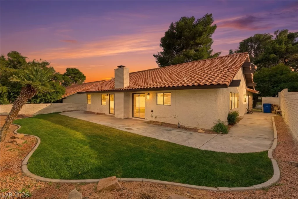 3104 Calle De El Cortez, Las Vegas, NV 89102