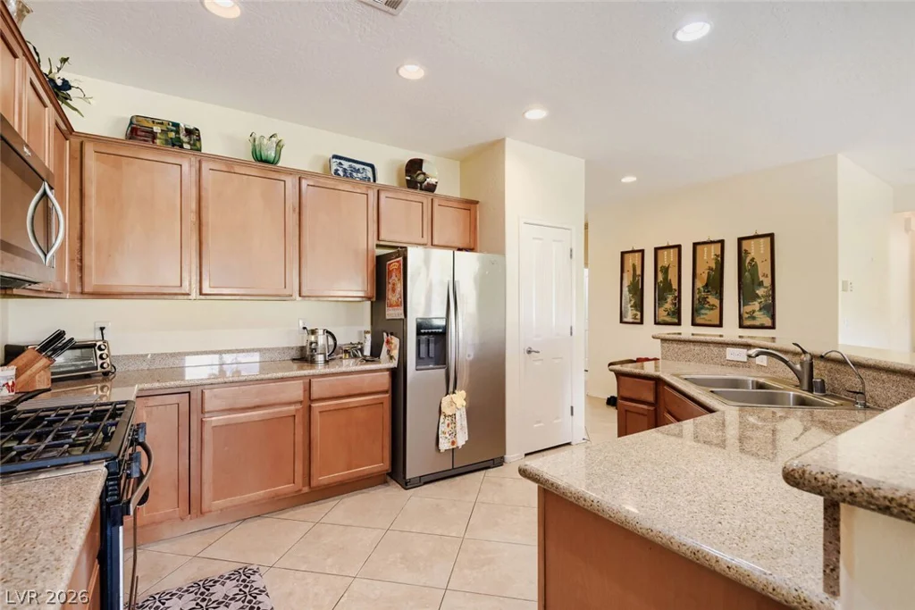 2304 Carrier Dove, North Las Vegas, NV 89084