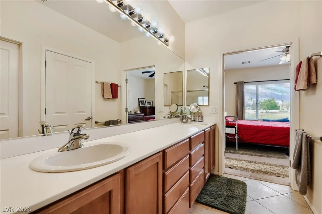 2304 Carrier Dove, North Las Vegas, NV 89084