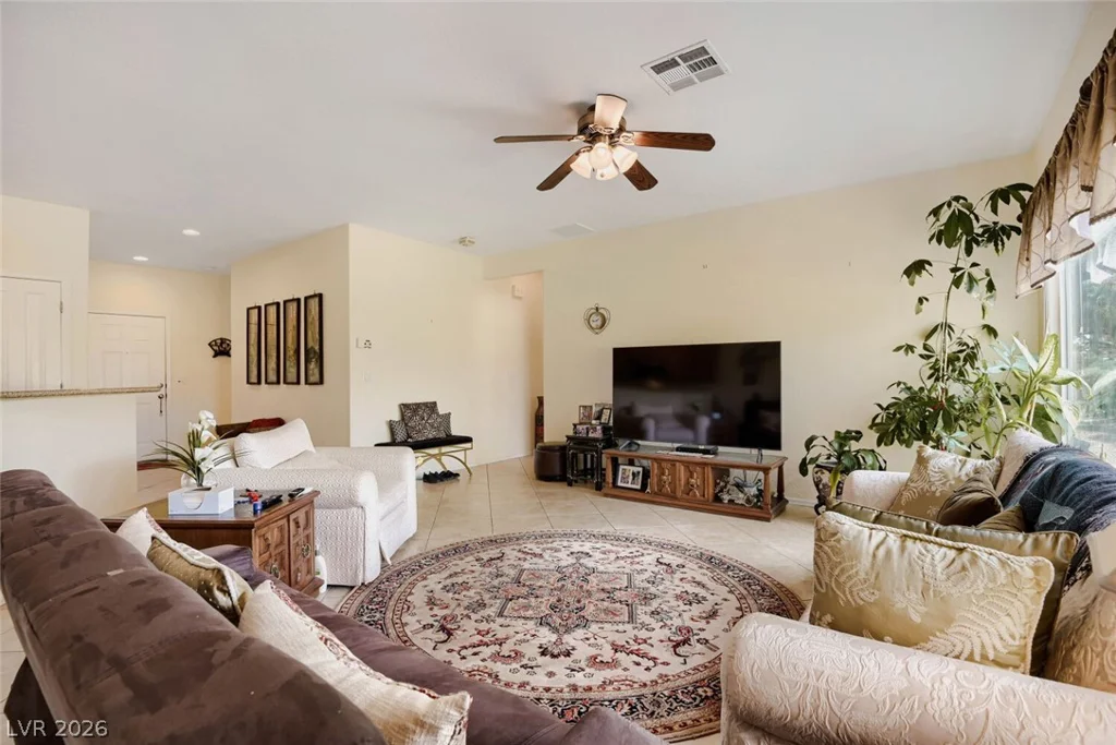2304 Carrier Dove, North Las Vegas, NV 89084