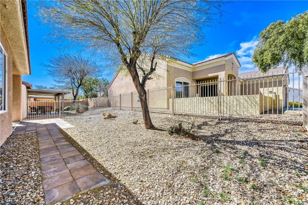 7613 Fruit Dove, North Las Vegas, NV 89084