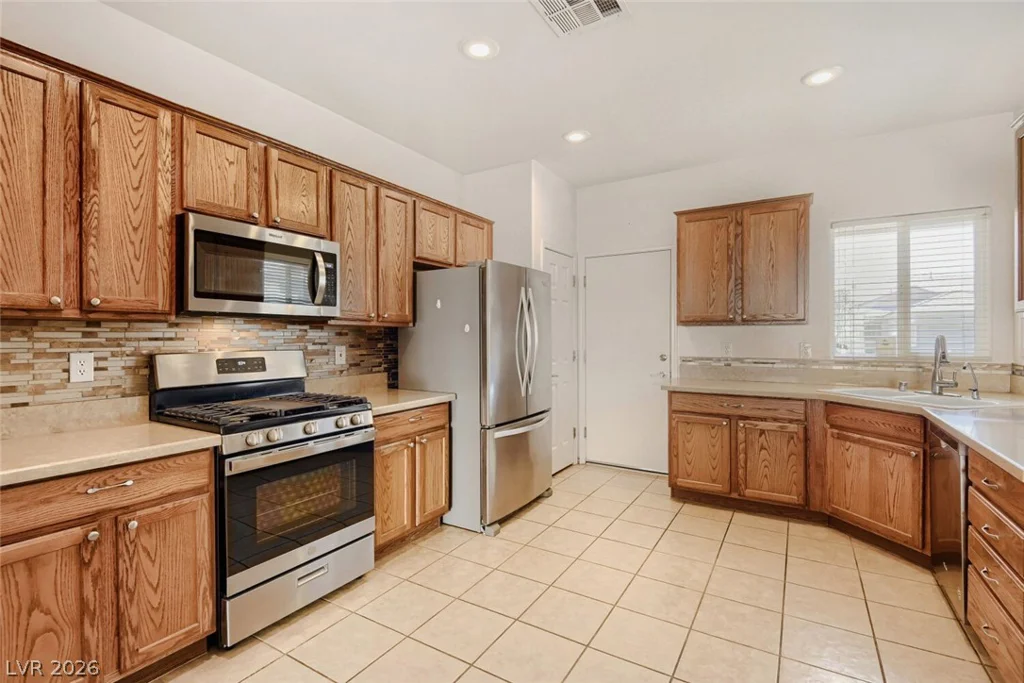 7613 Fruit Dove, North Las Vegas, NV 89084