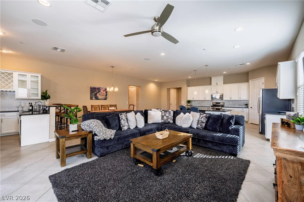 512 Heritage Bridge, Henderson, NV 89011