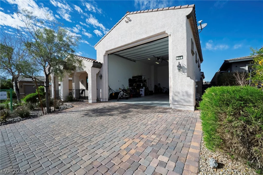 512 Heritage Bridge, Henderson, NV 89011