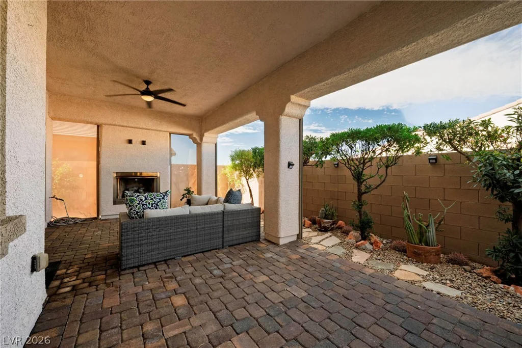 512 Heritage Bridge, Henderson, NV 89011