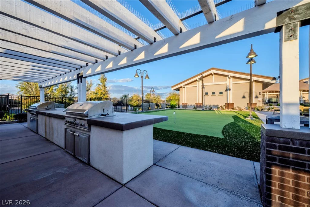 512 Heritage Bridge, Henderson, NV 89011