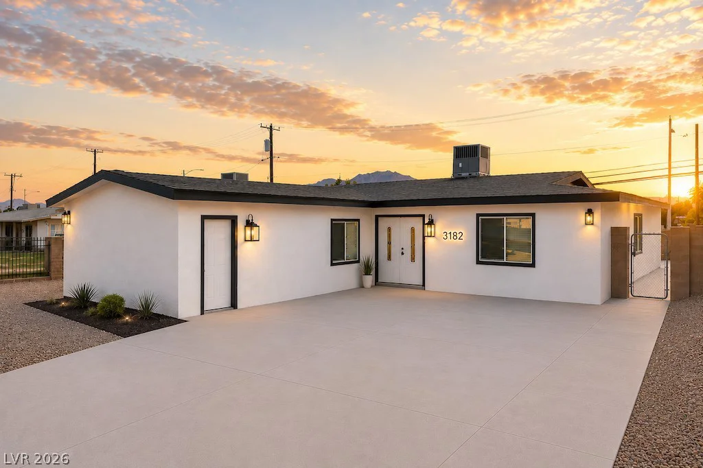3182 Palmdale, Las Vegas, NV 89121