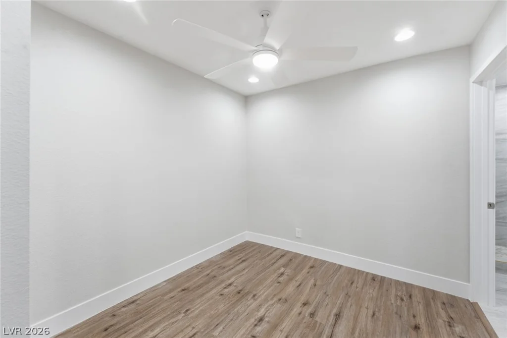 3182 Palmdale, Las Vegas, NV 89121