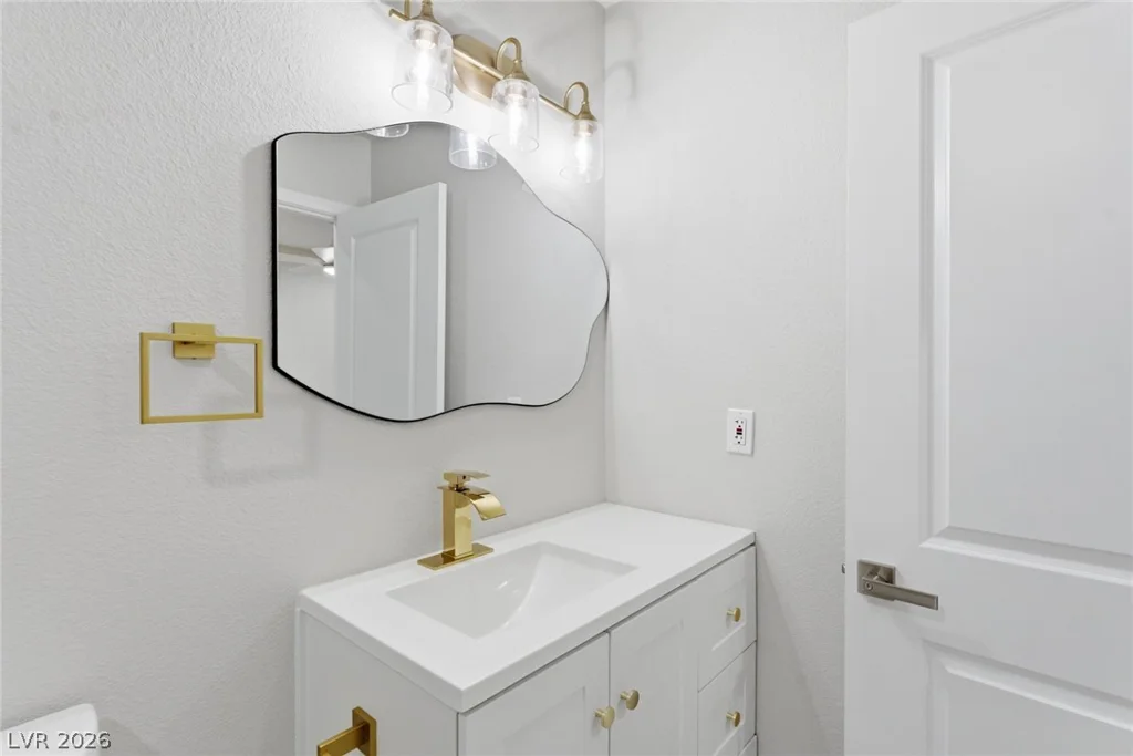 3182 Palmdale, Las Vegas, NV 89121