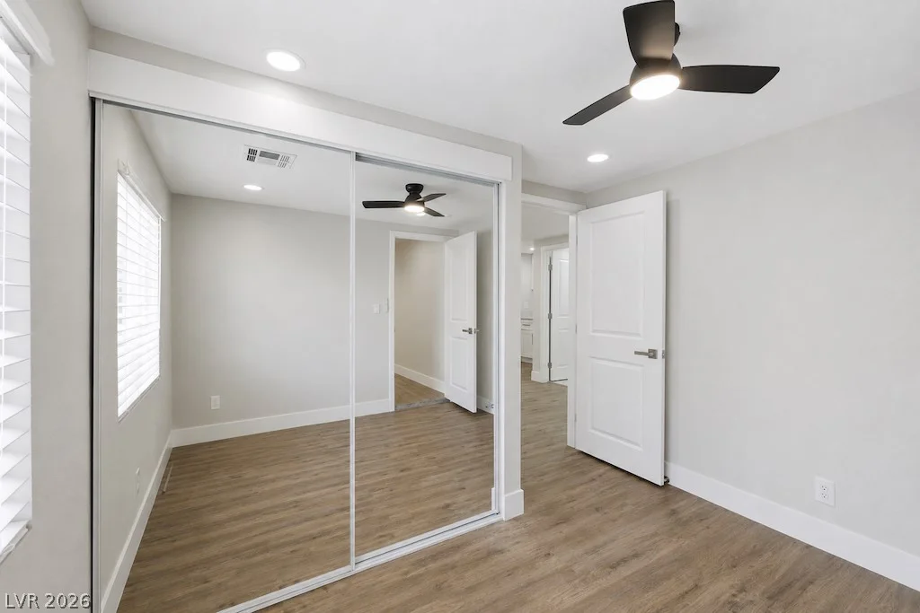 3182 Palmdale, Las Vegas, NV 89121
