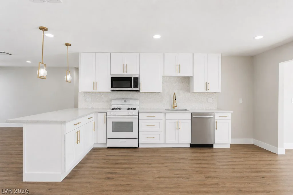 3182 Palmdale, Las Vegas, NV 89121