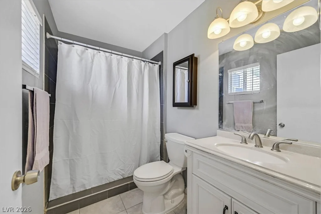 6545 Casa Linda, Las Vegas, NV 89103