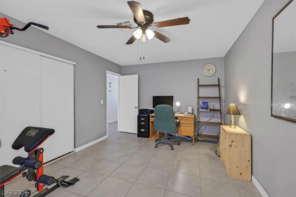 6545 Casa Linda, Las Vegas, NV 89103