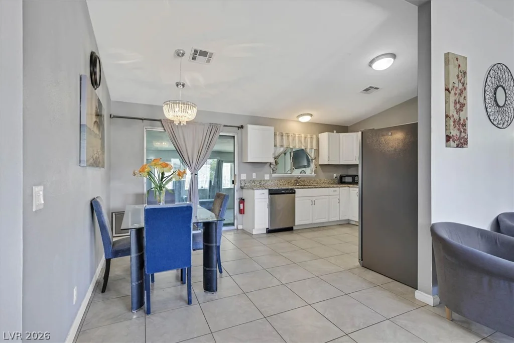 6545 Casa Linda, Las Vegas, NV 89103
