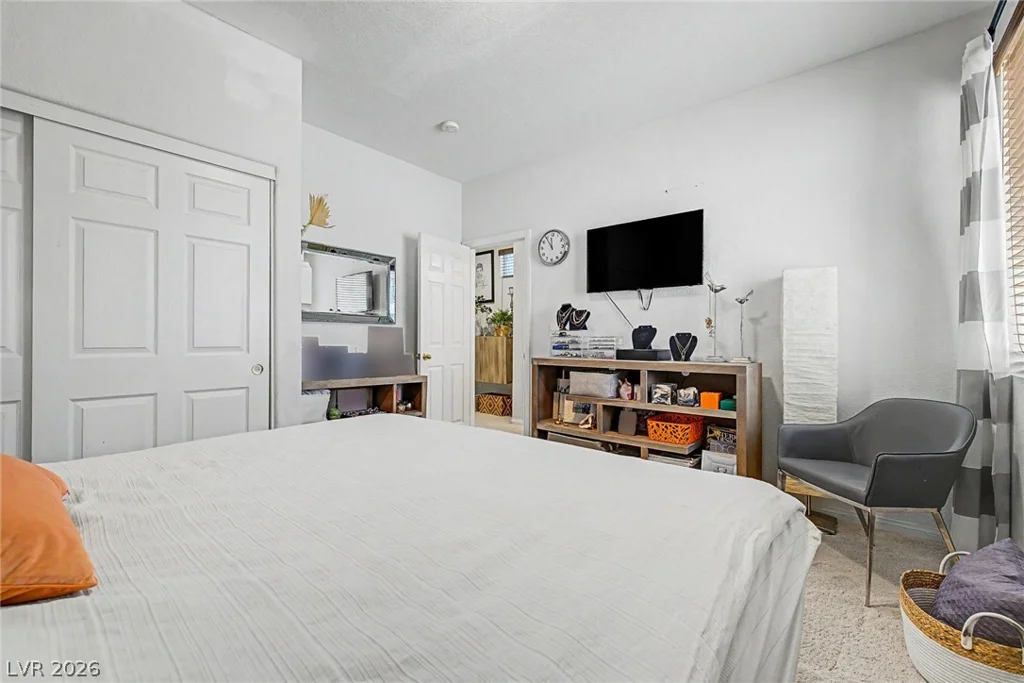 6188 Bridgeport Hills, Las Vegas, NV 89139