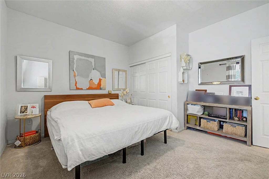 6188 Bridgeport Hills, Las Vegas, NV 89139