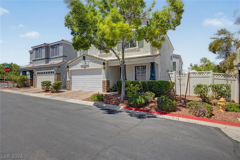 6188 Bridgeport Hills, Las Vegas, NV 89139