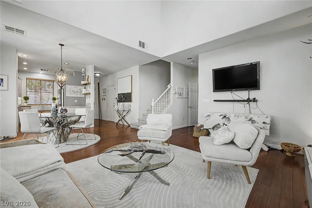 6188 Bridgeport Hills, Las Vegas, NV 89139