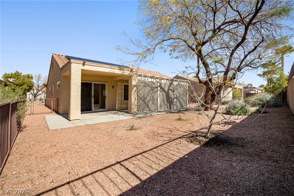 2565 Gilbertville, Henderson, NV 89052