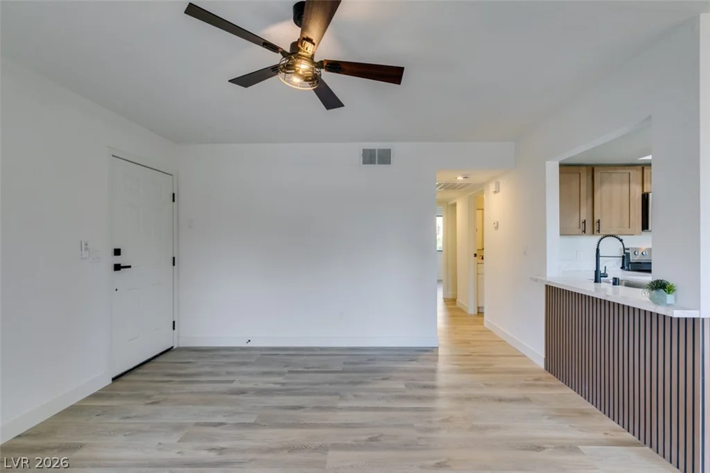 4702 Obannon, Las Vegas, NV 89102