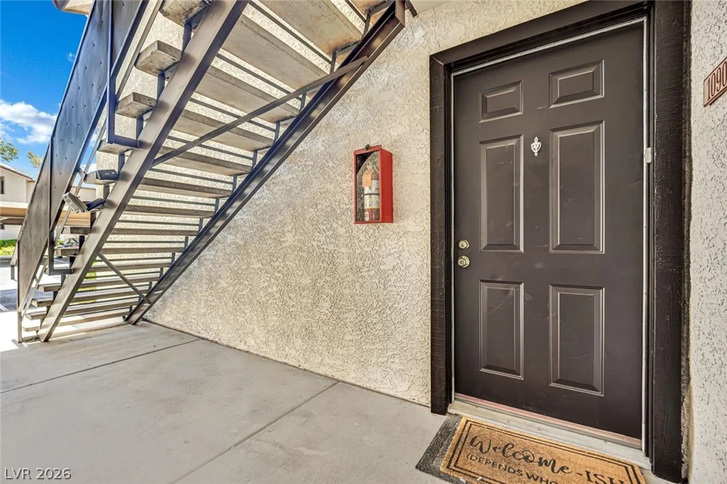 2451 Rainbow, Las Vegas, NV 89108
