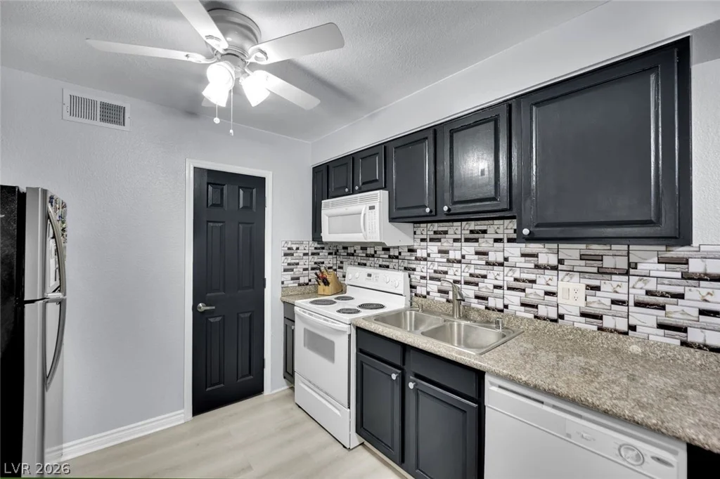 2451 Rainbow, Las Vegas, NV 89108