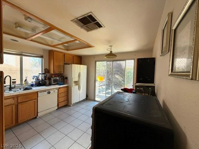 1650 Walingwood, North Las Vegas, NV 89031