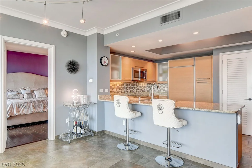 322 Karen, Las Vegas, NV 89109