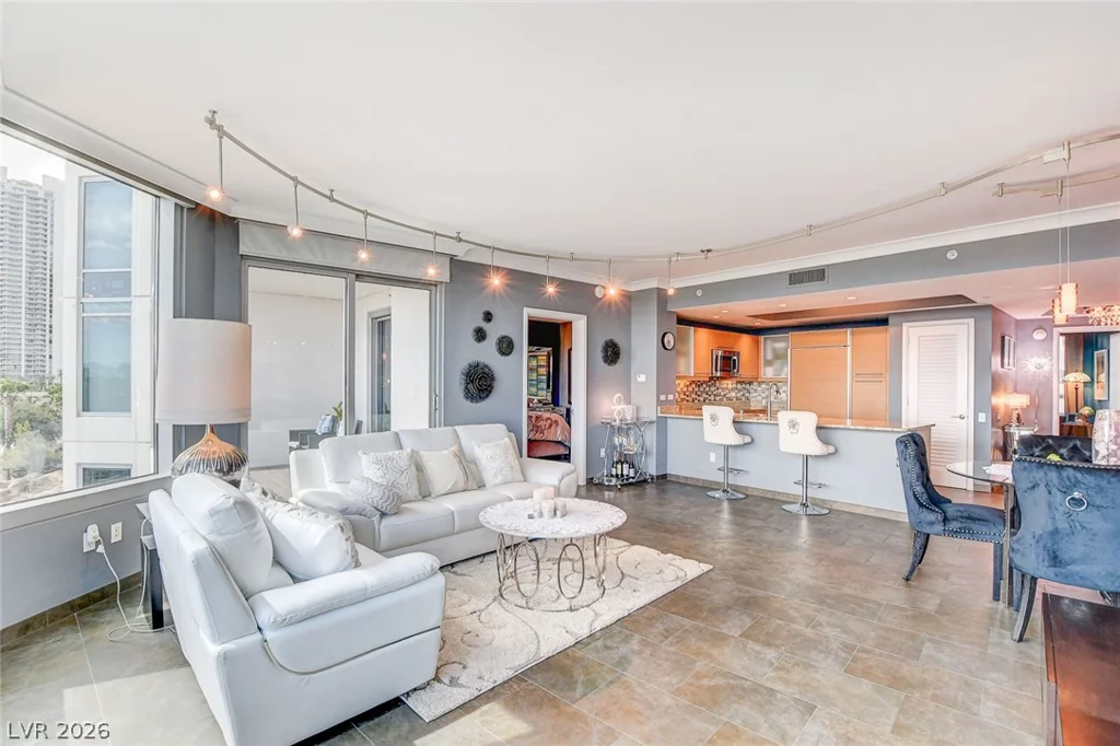 322 Karen, Las Vegas, NV 89109