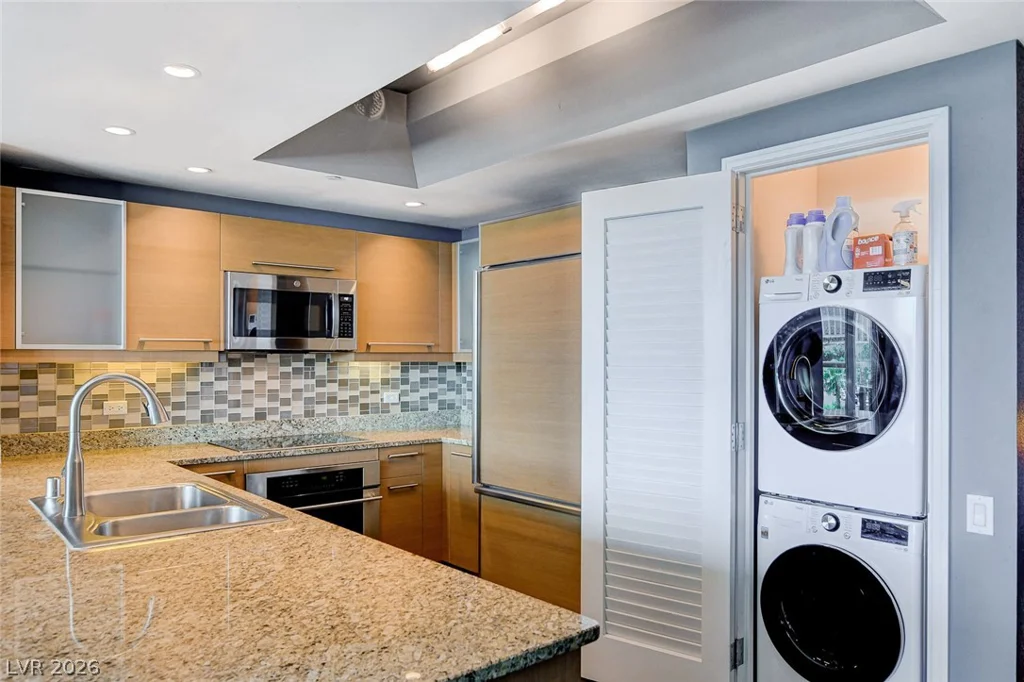 322 Karen, Las Vegas, NV 89109