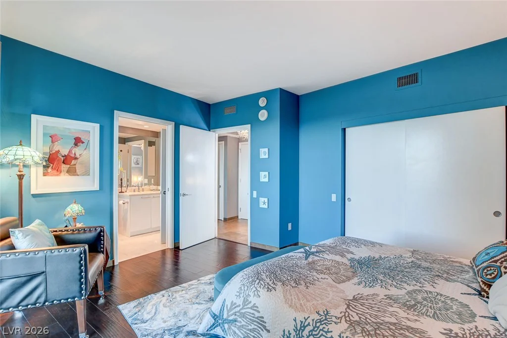 322 Karen, Las Vegas, NV 89109