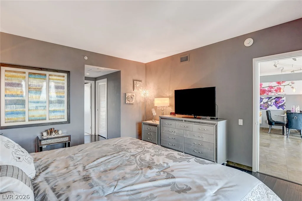 322 Karen, Las Vegas, NV 89109