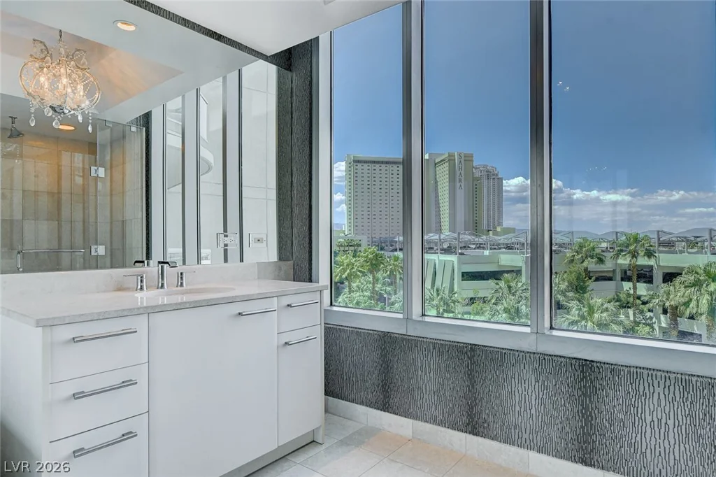 322 Karen, Las Vegas, NV 89109