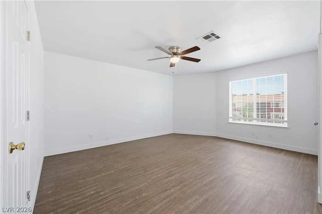 6952 Issac, Las Vegas, NV 89156
