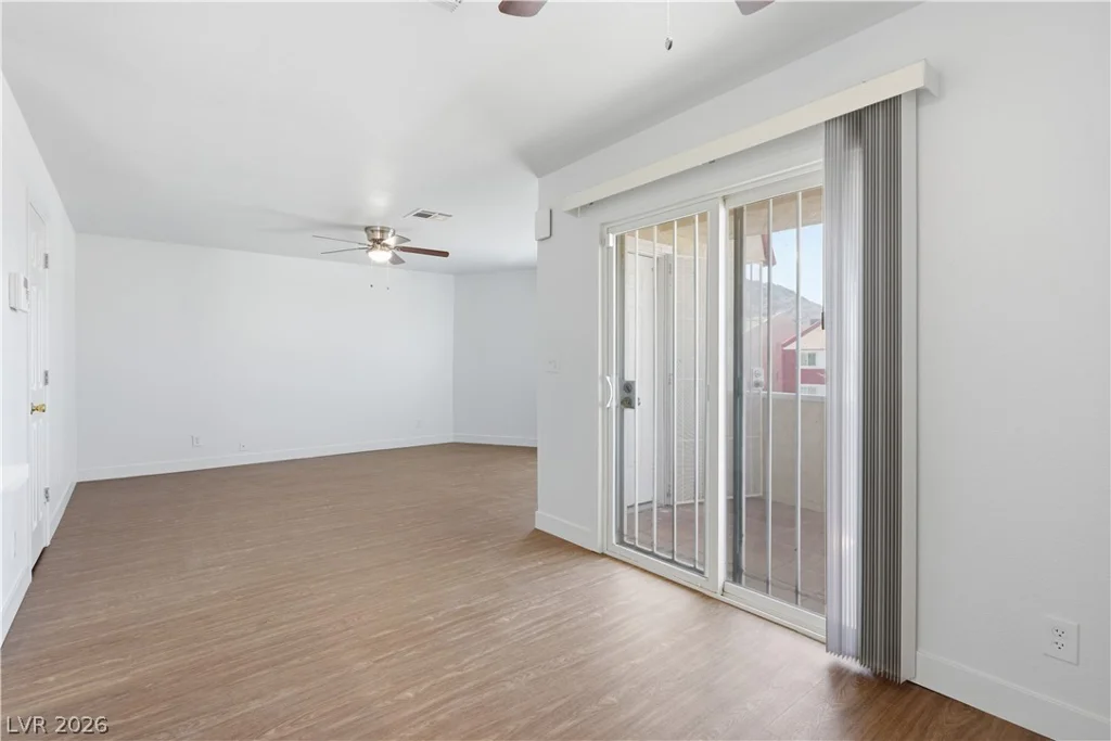 6952 Issac, Las Vegas, NV 89156