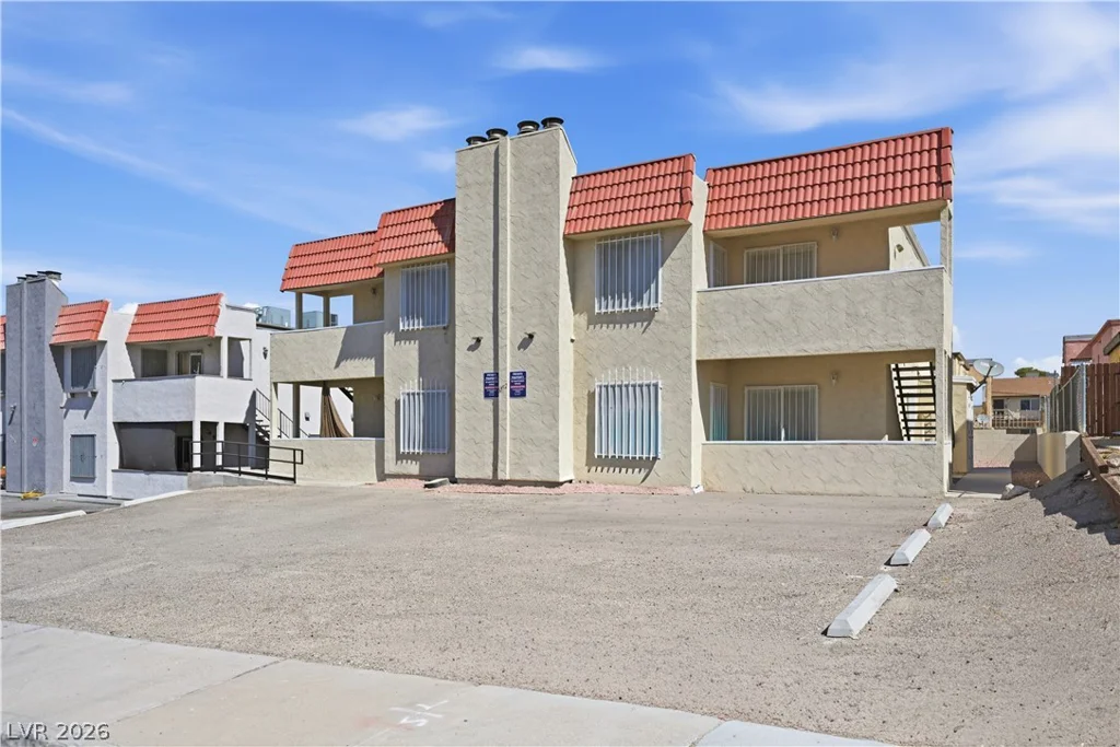 6952 Issac, Las Vegas, NV 89156