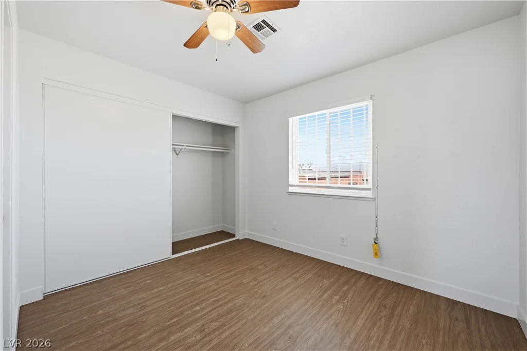 6952 Issac, Las Vegas, NV 89156