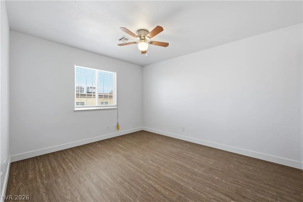 6952 Issac, Las Vegas, NV 89156
